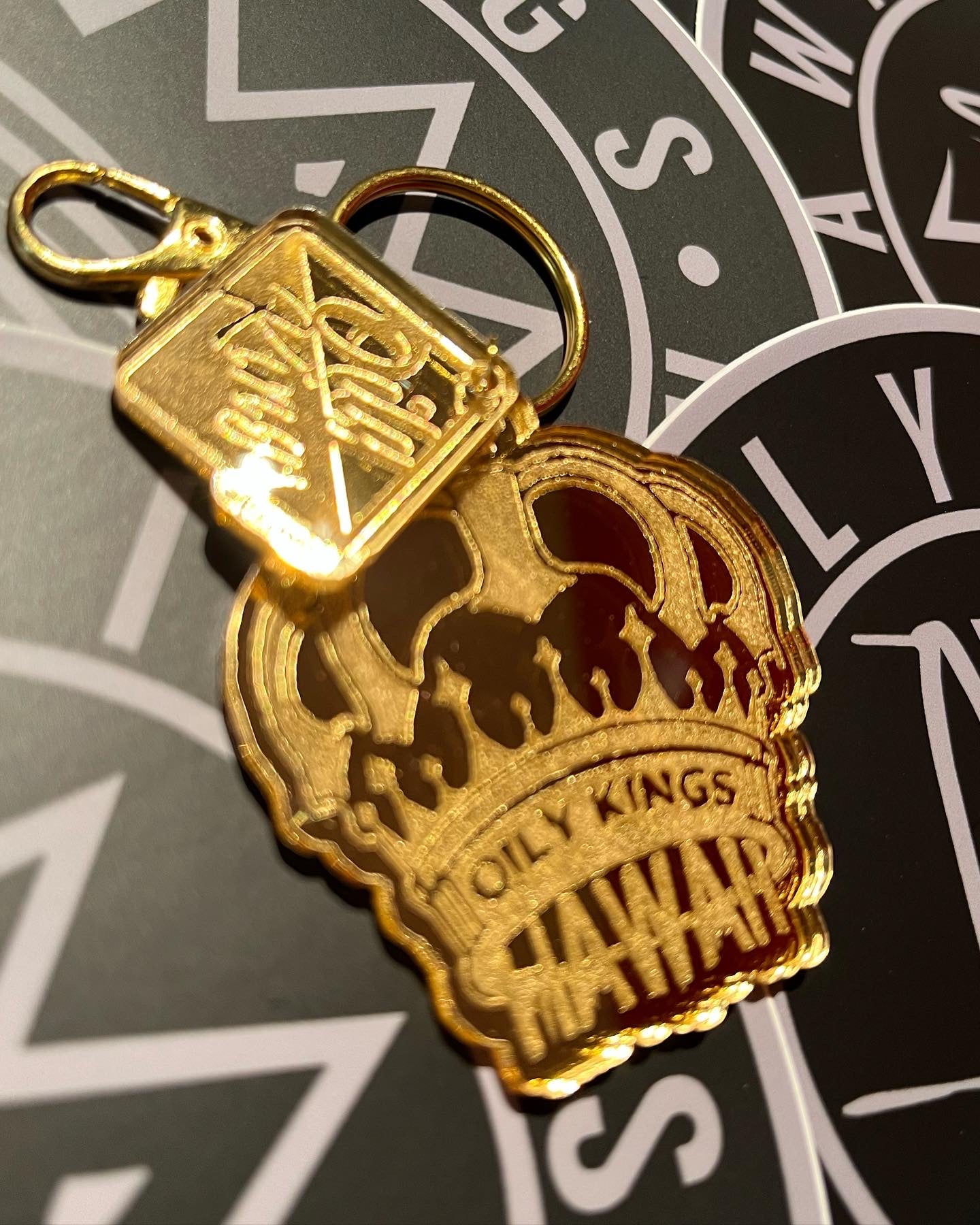 OILYKINGS HAWAII KEYCHAINS